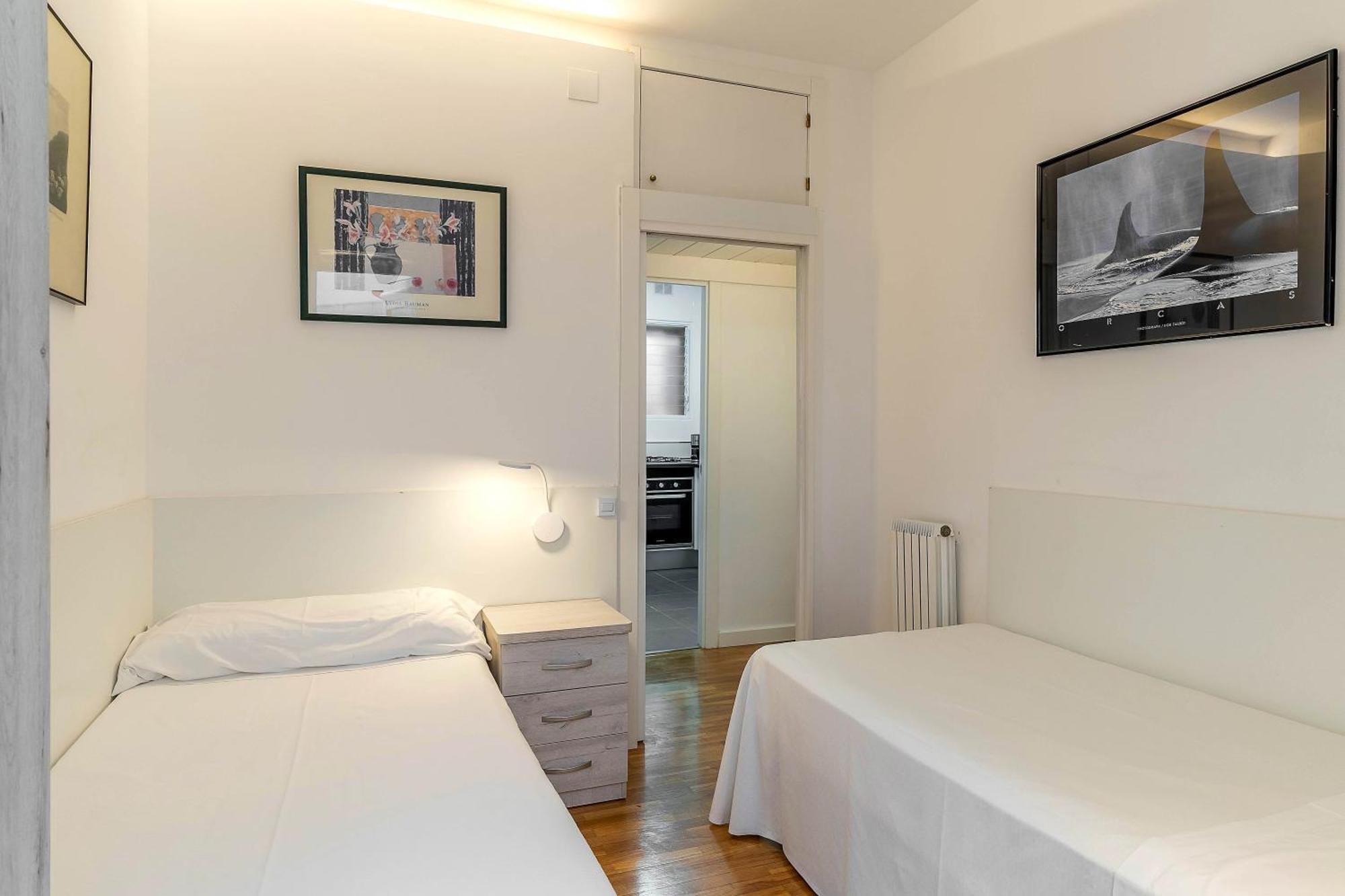 Aparthotel Bertran 3*